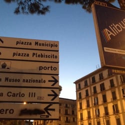 Alibus - Alibus stop at Piazza Garibaldi across the street from Hotel Cavour. 3 euros to get to the Napoli Airport; comes every 20 mins.