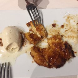 Hostal Restaurante San Miguel - Torrija flameada con helado de vainilla, madre míaaaaa