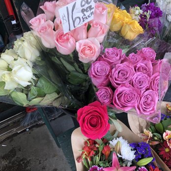 Flower Corner - Roses - Florists Near Me - San Francisco, California
