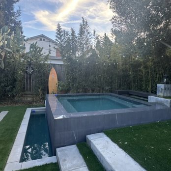 Coastline Pools And Construction - Overall aesthetic with tie-in to backyard. - General Contractors Near Me - Newport Beach , California Coastline Pools And Construction - Overall aesthetic with tie-in to backyard. - General Contractors Near Me - Newport Beach , California