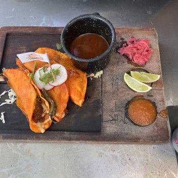 King and Queen Cantina - Birria tacos - Mexican Near Me - Santa Monica, California