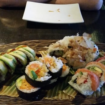 Saiko Bistrot Izakaya - Delicious rolls - Japanese Near Me - Montreal, Quebec
