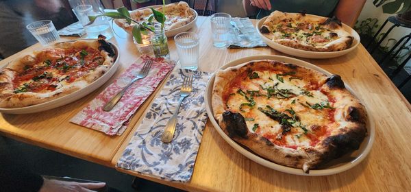 Aglio Pizzeria by null
