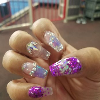 Lima Beauty Lounge - Nail Technicians Near Me - Stockton, California