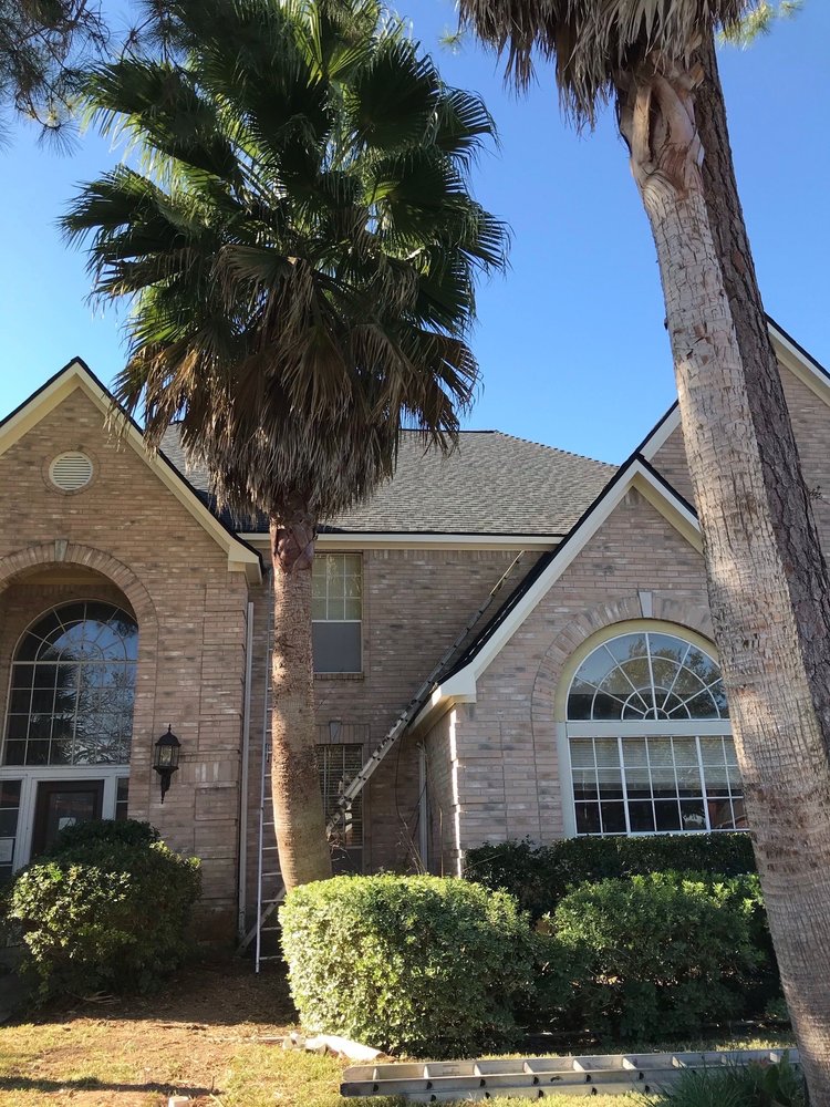 Slide of The Woodlands Premier Roofing