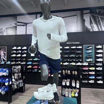 DICK'S Sporting Goods - Running - Sports Wear Near Me - Tucson, Arizona