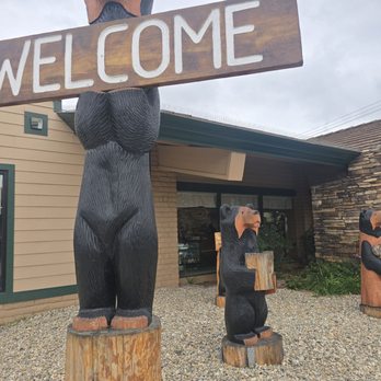 Black Bear Diner - Entry way - Breakfast & Brunch Near Me - Vista, California
