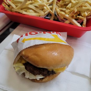 In-N-Out Burger - Single cheese - Burgers Near Me - Alameda, California In-N-Out Burger - Single cheese - Burgers Near Me - Alameda, California
