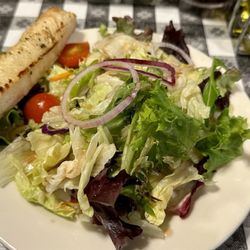 Angelina's Pizzeria & Pasta - Salad and bread
