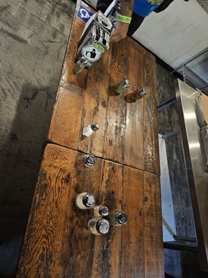 Garage Pizza by null