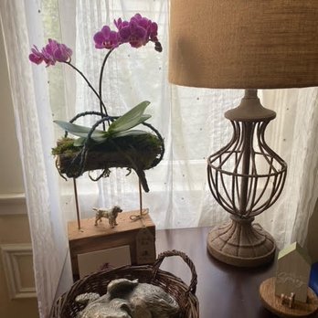 Rose and Thorn Design - Jester's memorial arrangement was so appreciated! - Floral Designers Near Me - San Francisco, California Rose and Thorn Design - Jester's memorial arrangement was so appreciated! - Floral Designers Near Me - San Francisco, California