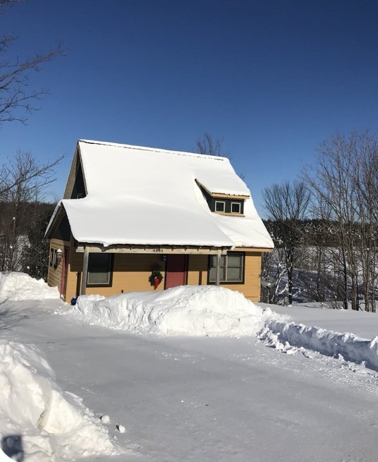 MAPLE RIDGE CABINS Updated October 2024 18 Photos 2927 Mancelona Rd, Mancelona, Michigan