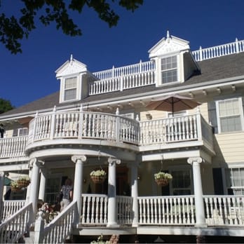 Big Yellow Inn - Hotels Near Me - Cedar City, Utah Big Yellow Inn - Hotels Near Me - Cedar City, Utah
