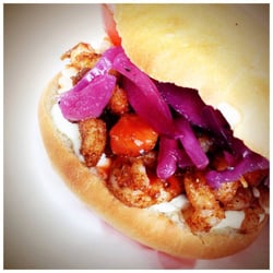 CGs Streetfood Enebyängen - Shrimp po´boy. Grym streetfood i våra hemmagjorda hamburgebröd