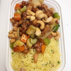 China House - Chicken with cashew nuts combination.there is the choice of egg roll or crab Rangoon also.