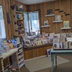 Woodland Book Nook