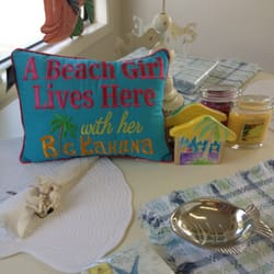 Island Dreams Decor - Some pretty accessories.