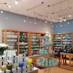 Bluemercury - Bluemercury St. John's - Jacksonville, FL