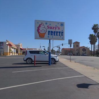 Suzys Freeze - The sign - Ice Cream & Frozen Yogurt Near Me - Placentia, California Suzys Freeze - The sign - Ice Cream & Frozen Yogurt Near Me - Placentia, California