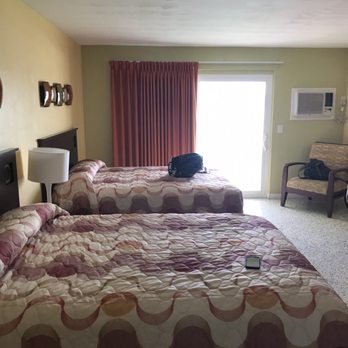 Frenchy's Oasis Motel - Room 14 beds. - Hotels Near Me - Clearwater, Florida Frenchy's Oasis Motel - Room 14 beds. - Hotels Near Me - Clearwater, Florida