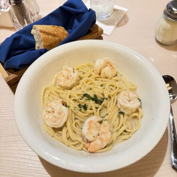 Tides Oyster Bar - Linguine Shrimp Scampi - Seafood Near Me - Henderson, Nevada