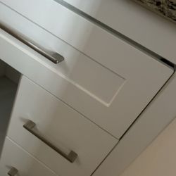 WPTV-DT Channel 5 NBC - This is the defective cabinet they put in from top to bottom when they first installed it cracked it mismatched it.