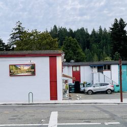 Guerneville Liquor Store - Store Front Road Side