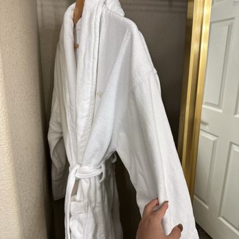 North Cliff Hotel - Bath Robes - Hotels Near Me - Fort Bragg, California North Cliff Hotel - Bath Robes - Hotels Near Me - Fort Bragg, California