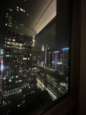 Pod Times Square by null