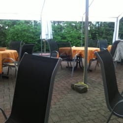 Pizzeria La Torre - Wunderbarer, überdachter Aussenbereich.