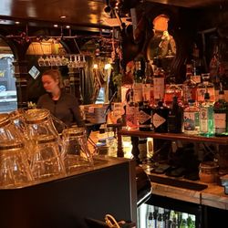 Fru Burums - Cute pub