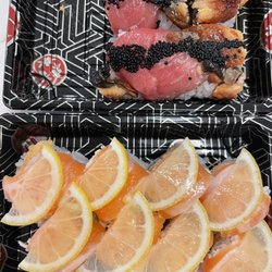 Umami - Cowboy Roll Salmon Lemon Roll