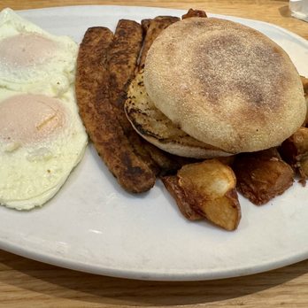 Silver Diner - Breakfast with tempe strips - Diners Near Me - Ashburn, Virginia