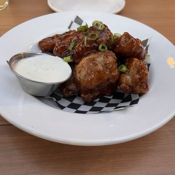 Stinky's on the Stroll - Sports Bars Near Me - Whistler, British Columbia Stinky's on the Stroll - Sports Bars Near Me - Whistler, British Columbia