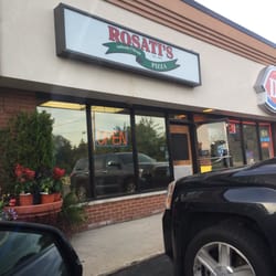 Rosati's Pizza - Small but great pizza!!!!