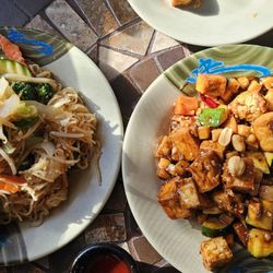 The Asian Cafe - Vegetarian Kung Pao Tofu Vegetable Chow Mein