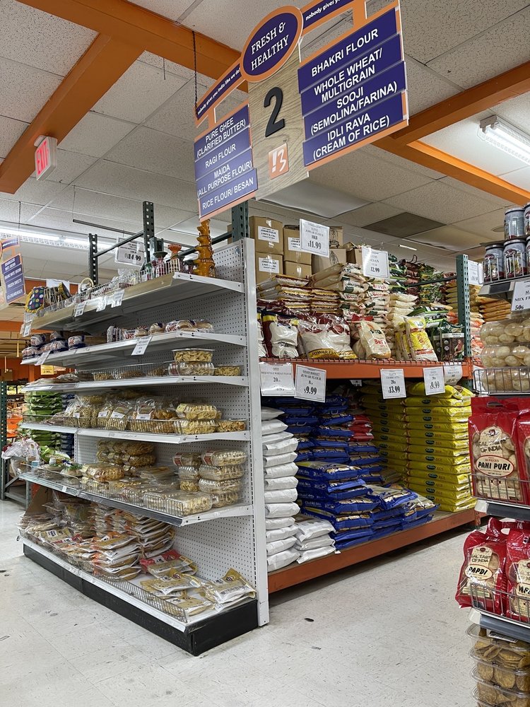 INDIA BAZAAR Updated August 2024 28 Photos & 54 Reviews 8600 N