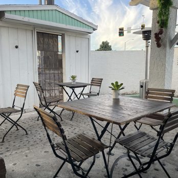 Casa Chaskis - Outdoor seating - Peruvian Near Me - Long Beach, California