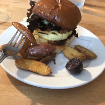 The Vandal - Breakfast sammie, minus what appeared to be beermuster cheese b/c that would have killed me! - Wine Bars Near Me - Pittsburgh, Pennsylvania