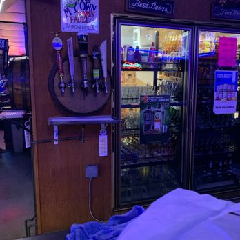Ice House Tavern and Grill - American Near Me - Brooklyn, Ohio