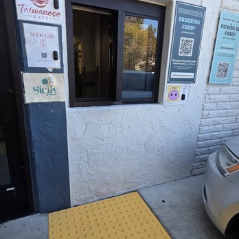 Pigly - Sandwiches Near Me - Redwood City, California Pigly - Sandwiches Near Me - Redwood City, California