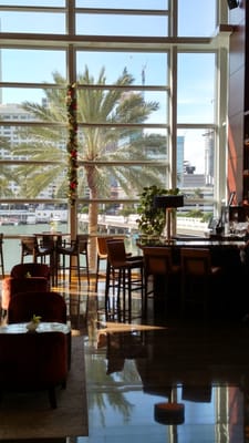 MO Bar & Lounge by null