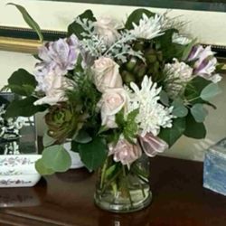 Flowers By Nobee - This is what Nobee delivered based on the stock photo. This was $140!!!