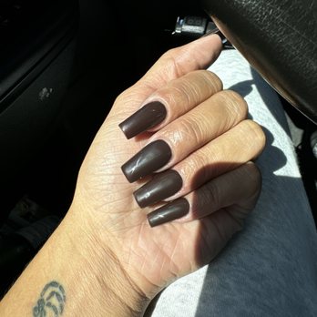 L & L Nails - Nail Salons Near Me - Warren, Michigan