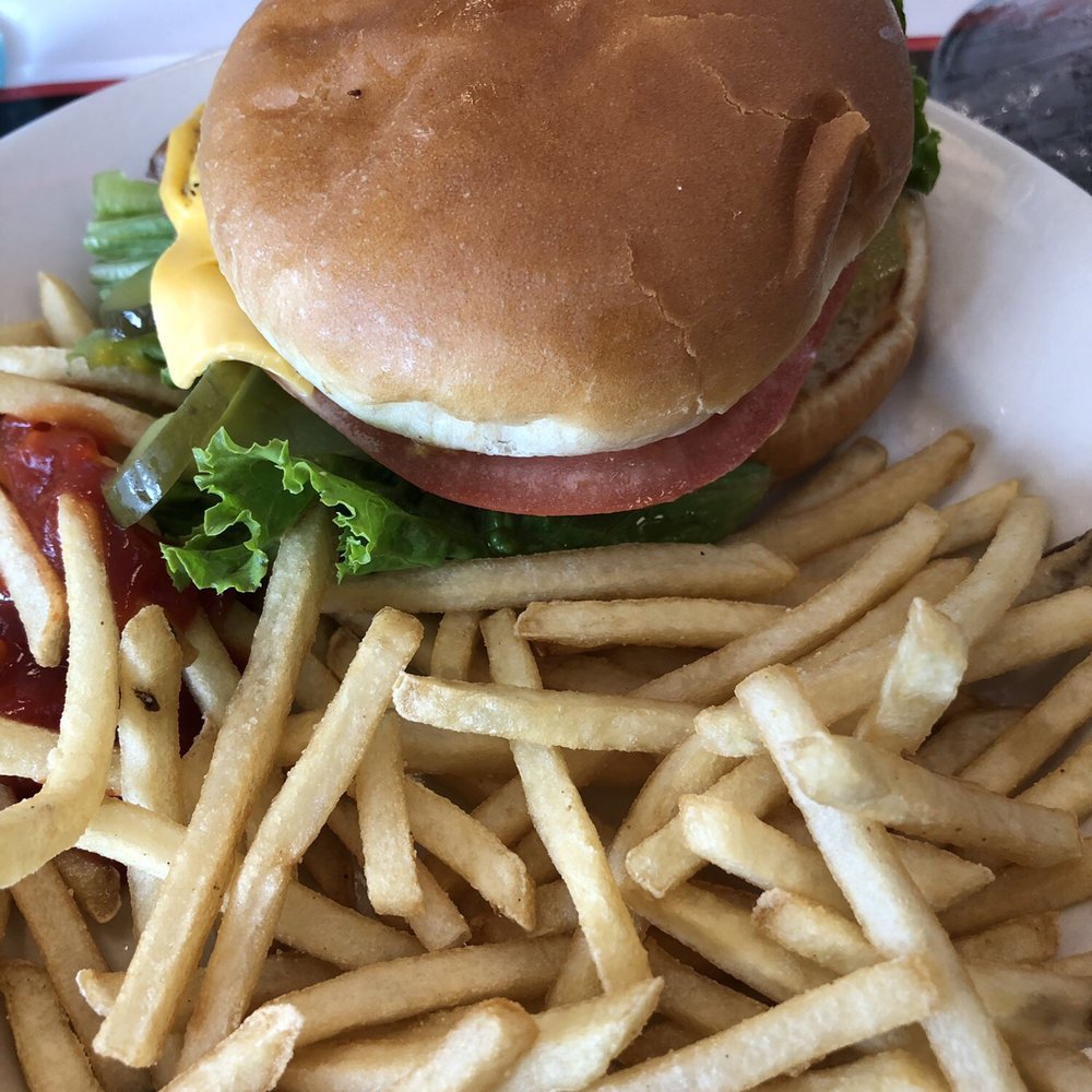 Steak ’n Shake - Single steak burger and fries - Burgers Near Me - Lansing, Michigan Steak ’n Shake - Single steak burger and fries - Burgers Near Me - Lansing, Michigan