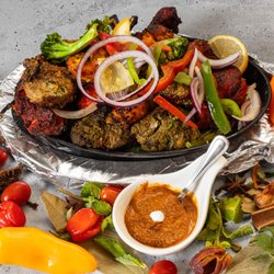 Curries - Mix Grill (Lamb Chops, Variety of Chicken, Shrimp, Vegetables)
