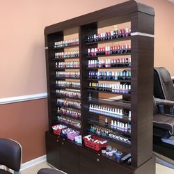 Valley Nails