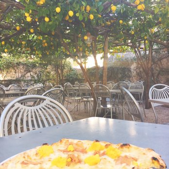 Donna Stella - Pizza Near Me - Amalfi, SA