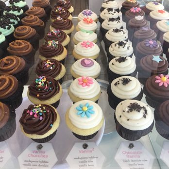 Dots Cafe - Cafes Near Me - Pasadena, California