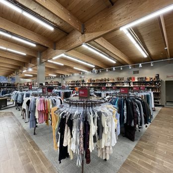 Boot Barn - Ladies Wear - Shoe Stores Near Me - Tulsa, Oklahoma